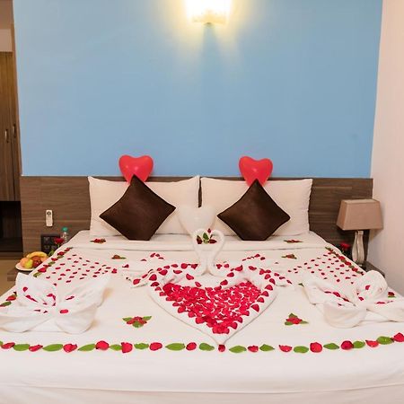 Mulberry Mint Calangute Goa Hotel Kültér fotó